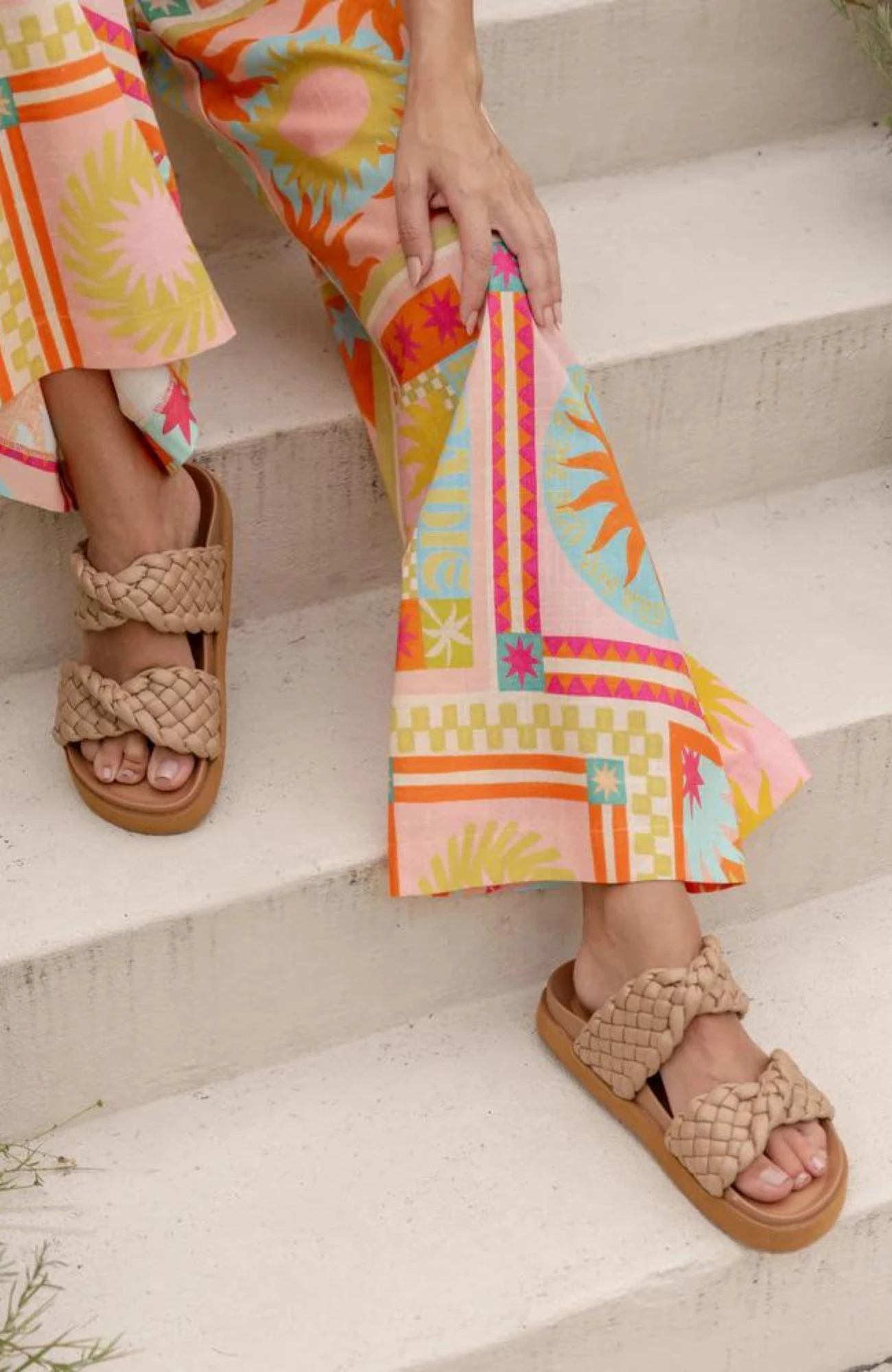 Mim Slide Light Tan 2 Mim Slide Light Tan - Image 2