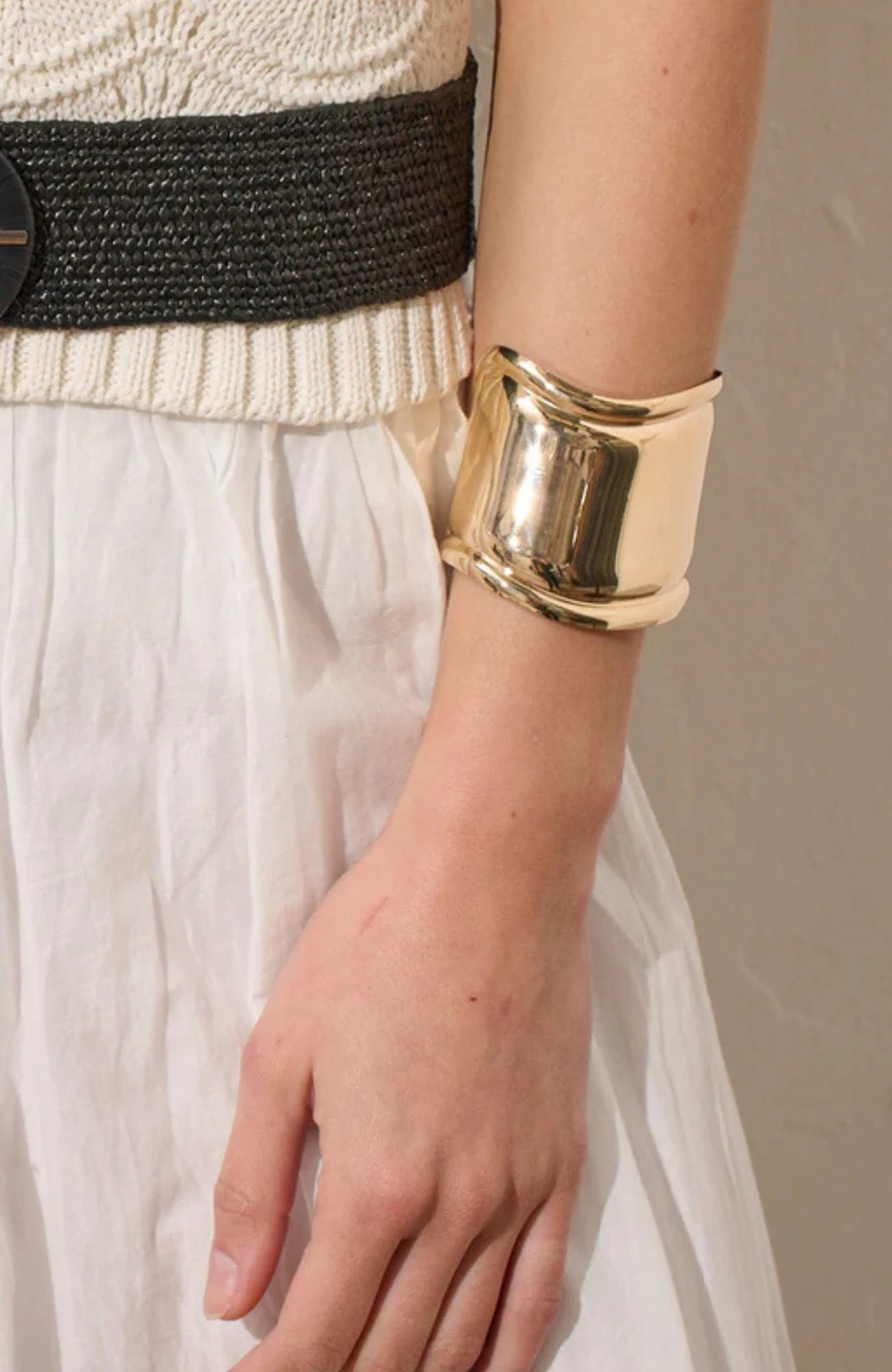 Madison Cuff Gold 2 Madison Cuff Gold - Image 2