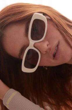 Ceres // Ivory 5 Ceres // Ivory -Jean Jail Shop Accessory Template 66jpg 84e255d5 6ade 474e 9aa2 ac67342a0b28