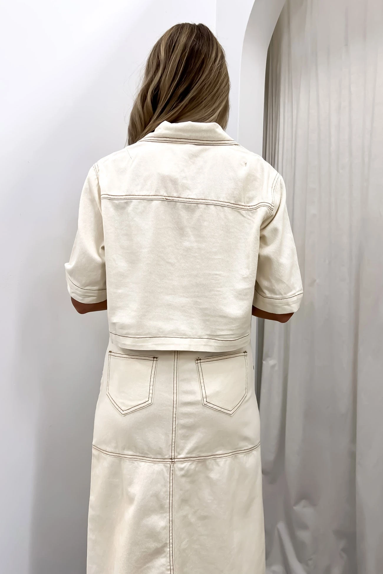 Alicia Denim Cropped Shirt Sand 3 Alicia Denim Cropped Shirt Sand - Image 3