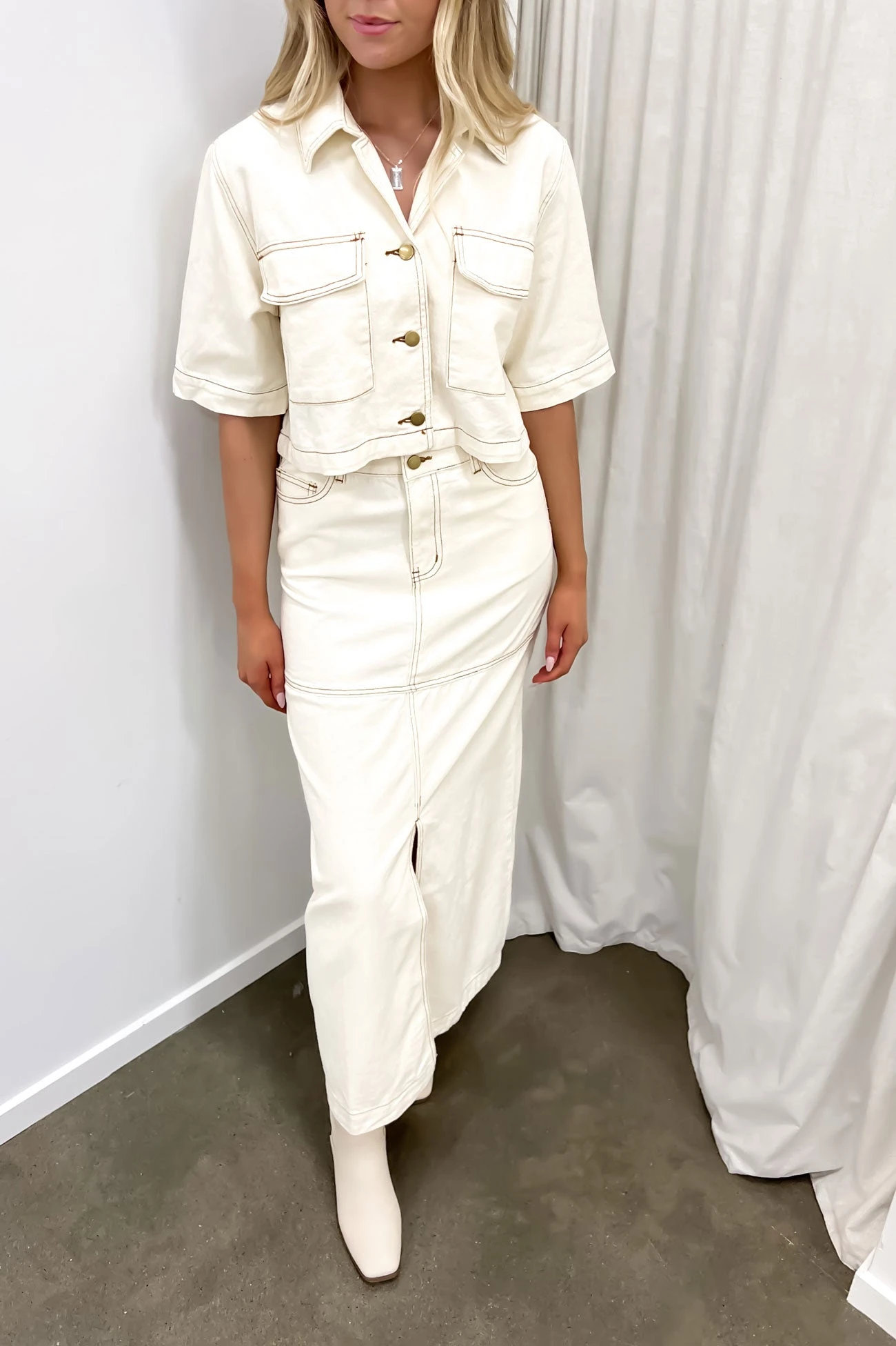 Alicia Denim Cropped Shirt Sand 2 Alicia Denim Cropped Shirt Sand - Image 2