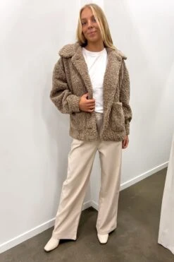 Andrew Teddy Jacket Mocha -Jean Jail Shop Andrew Teddy Jacket Mocha fjpg