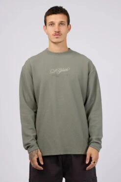 Arching Textured Crew Agave Green