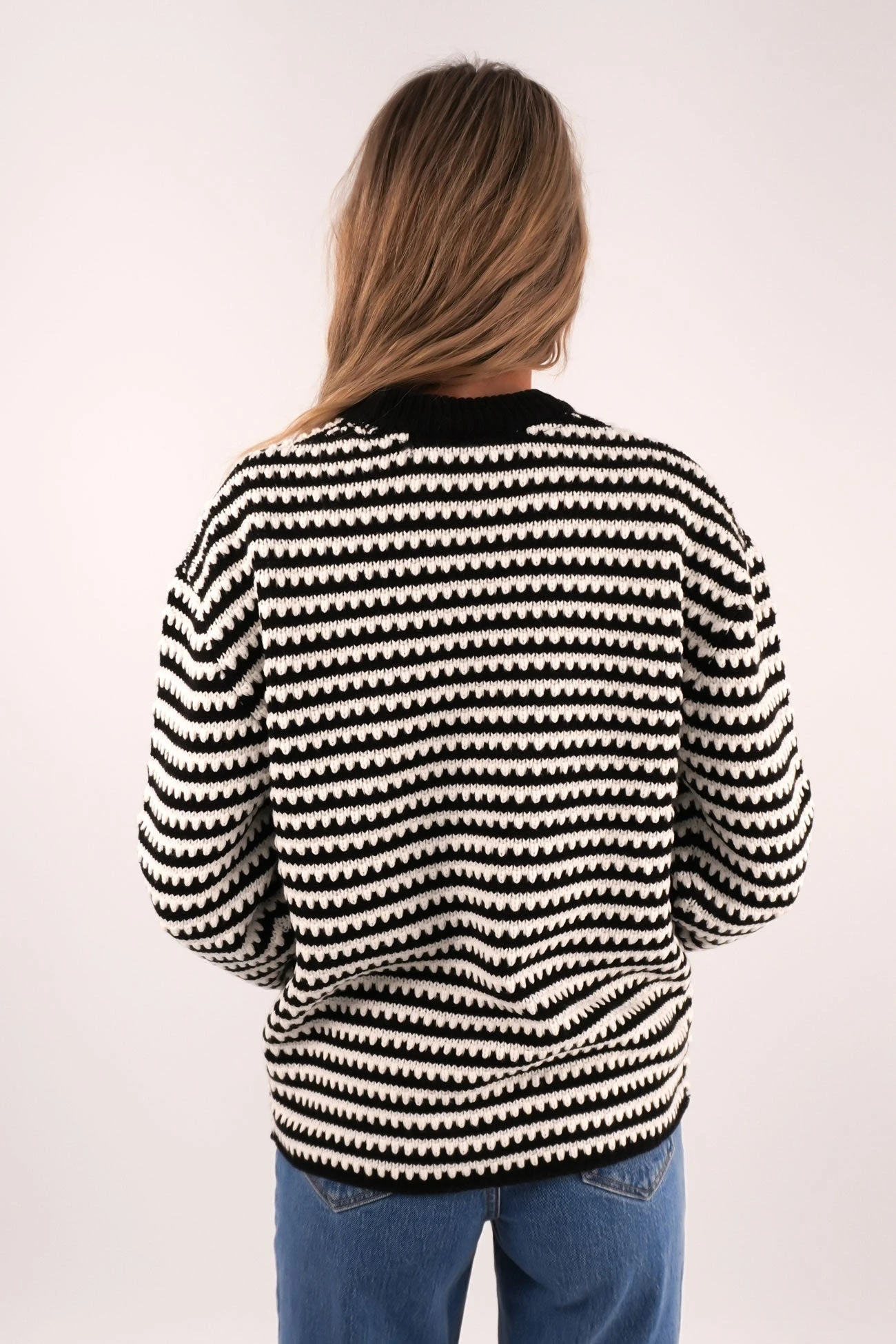 Bambi Knit Jumper Black 2 Bambi Knit Jumper Black - Image 2