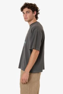 Bitter End Box Fit Oversize Short Tee Merch Black 8 Bitter End Box Fit Oversize Short Tee Merch Black -Jean Jail Shop Bitter End Box Fit Oversize Short Tee Merch Black s1jpg