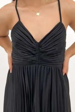 Clydie Midi Dress Black -Jean Jail Shop Clydie Midi Dress Black ejpg