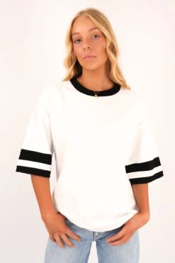 Della Tee White Black