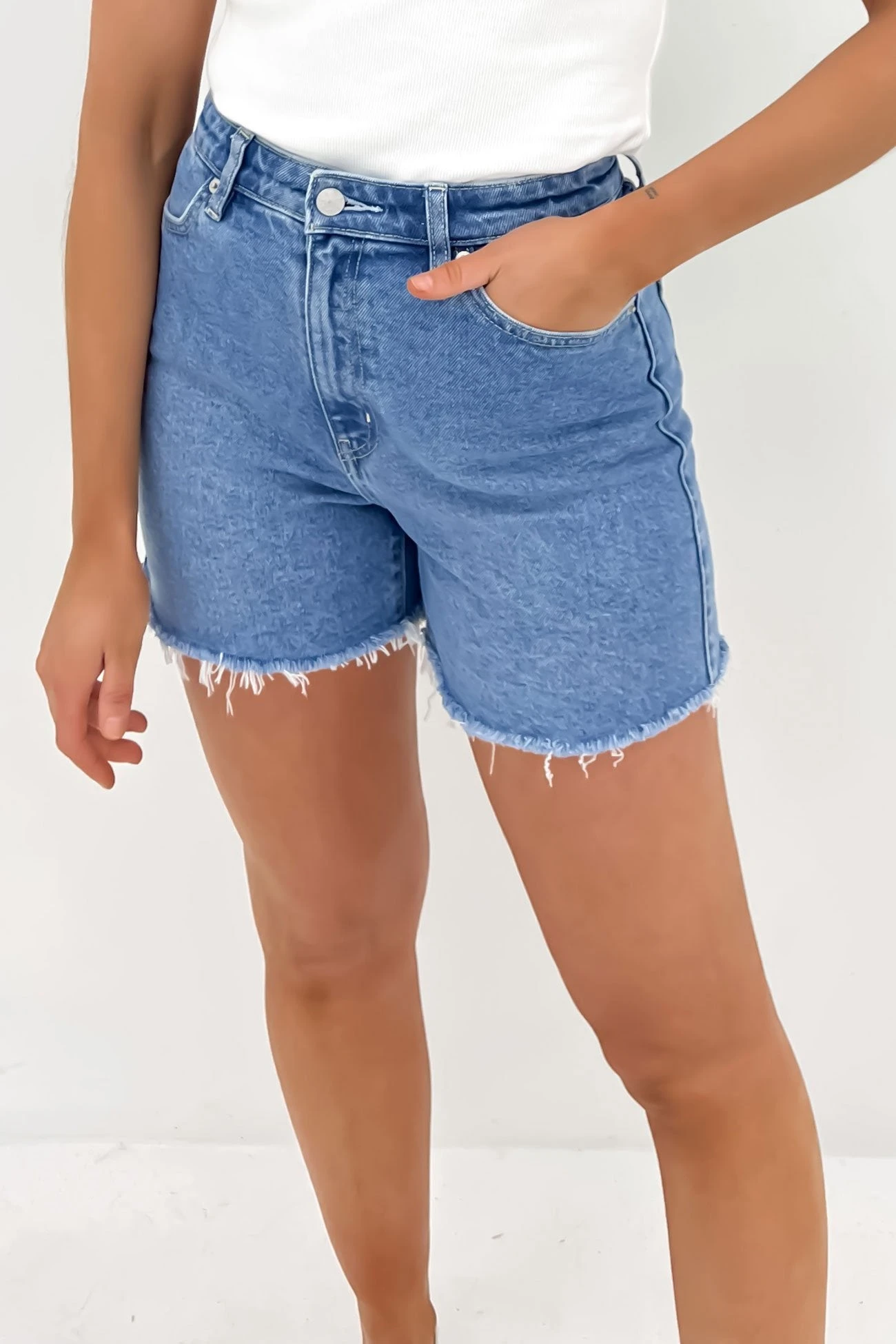 Girlfriend Short Aura Blue 1 Girlfriend Short Aura Blue