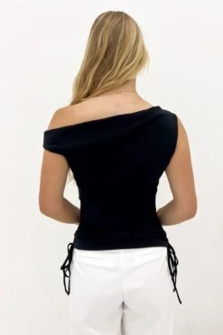 Jaxon Top Black -Jean Jail Shop Jaxon Top Black bbjpg