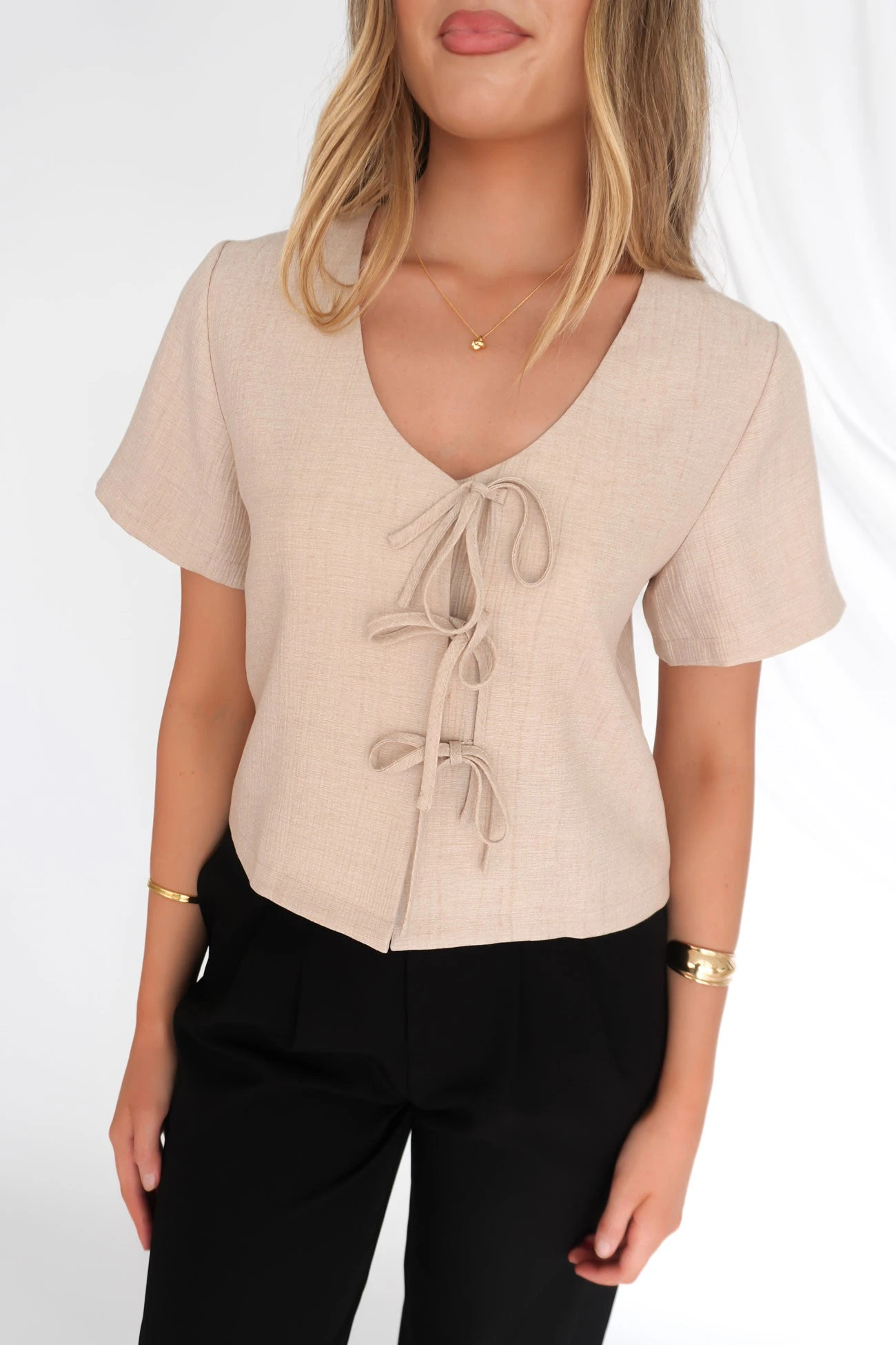 Onyx Tie Tee Oat 1 Onyx Tie Tee Oat