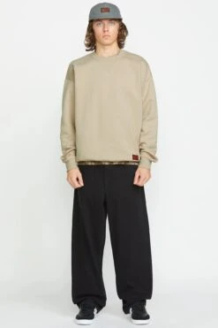 Volcom Operators Crew Light Khaki 7 Volcom Operators Crew Light Khaki -Jean Jail Shop Operators Crew Light Khaki fjpg