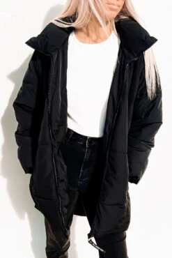 Remi Luxe Midi Puffer Black 11 Remi Luxe Midi Puffer Black -Jean Jail Shop Remi Luxe Midi Puffer Black fc