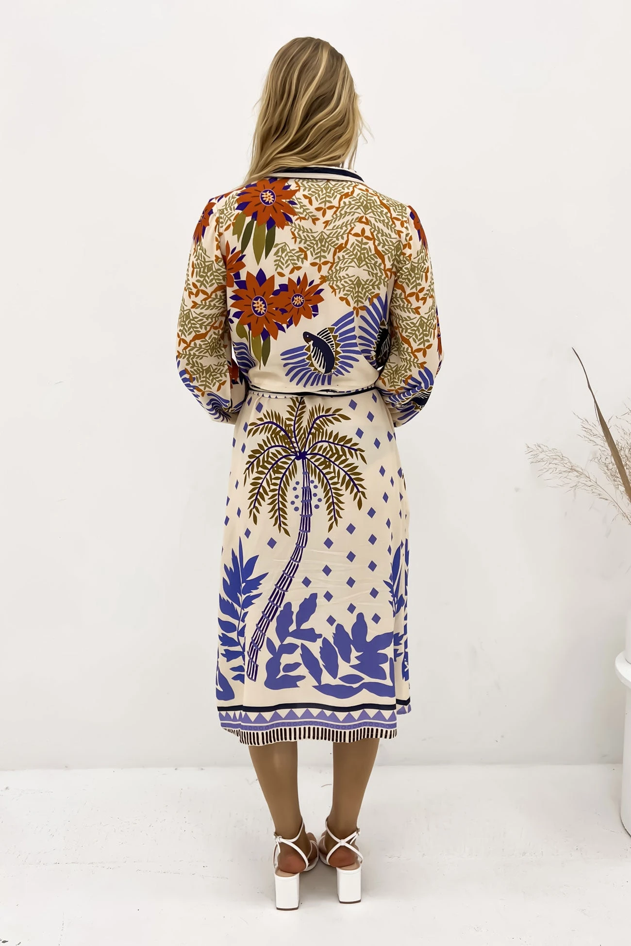 Sasha Midi Dress Tropical Sagrada 3 Sasha Midi Dress Tropical Sagrada - Image 3