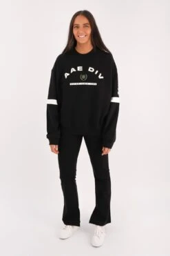 Savannah Slouch Crew Black -Jean Jail Shop Savannah Slouch Crew Black1