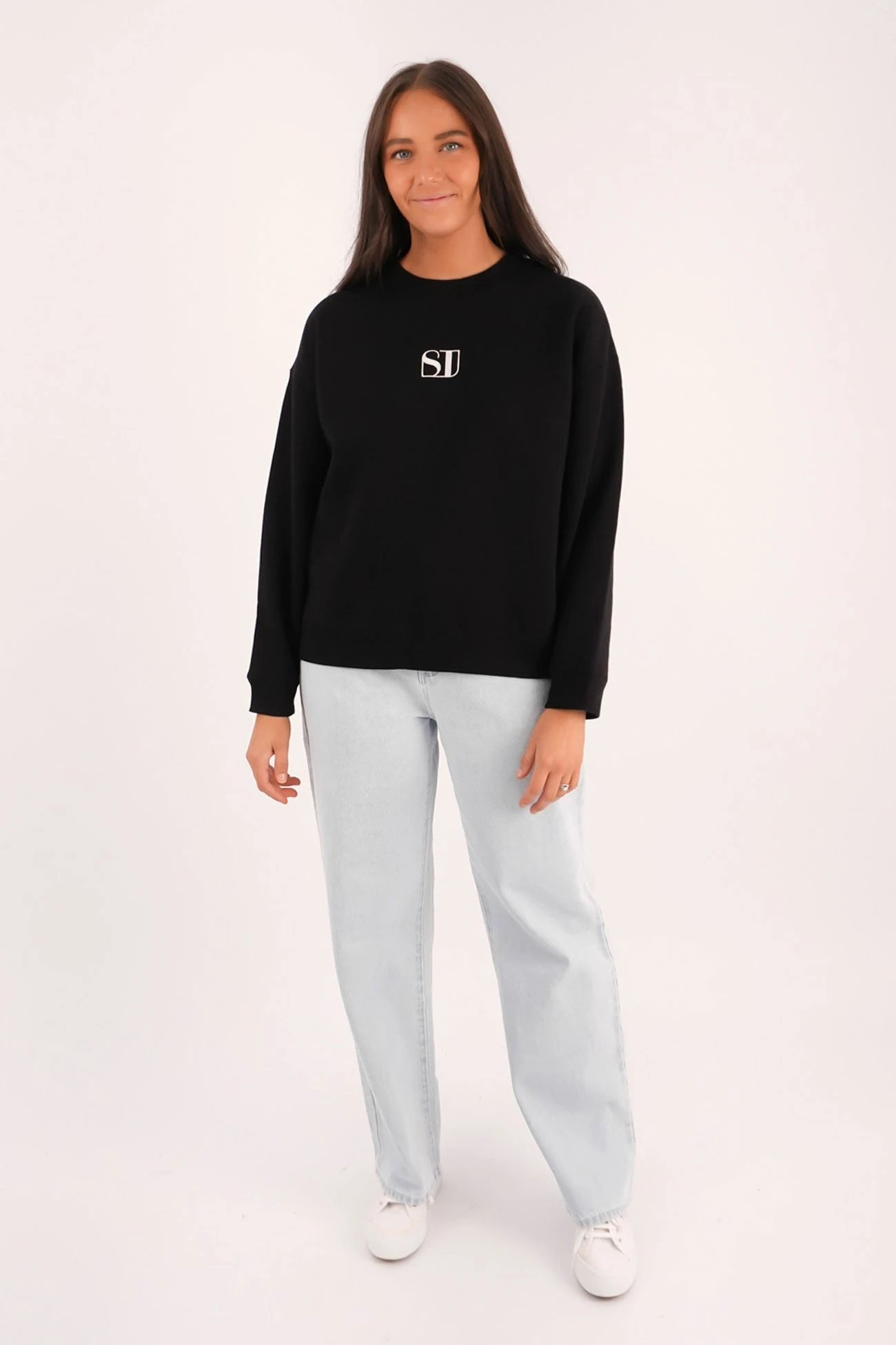 Silent Luxe Crew Black 3 Silent Luxe Crew Black - Image 3