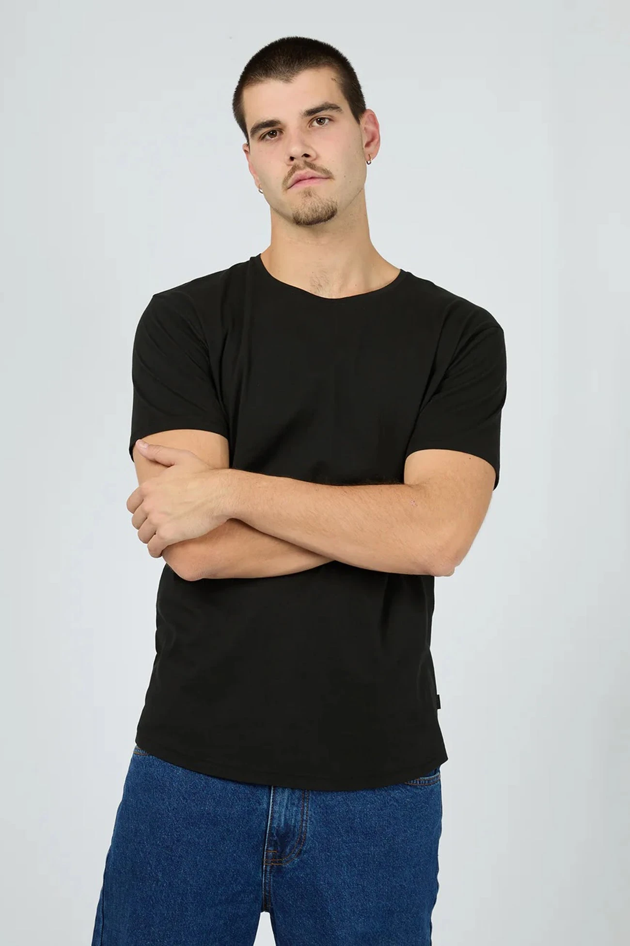 Solid Tail Tee Black 1 Solid Tail Tee Black