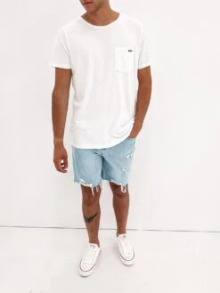 Wrangler Stomper Tee White -Jean Jail Shop StomperTeeWhite4