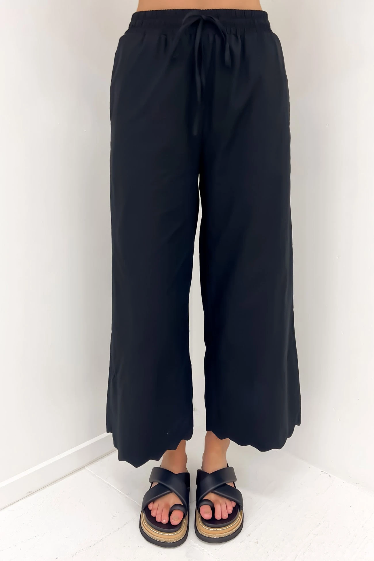 Tessa Set Black 6 Tessa Set Black - Image 6