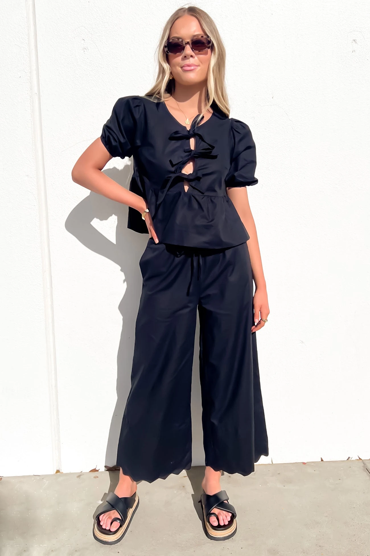 Tessa Set Black 1 Tessa Set Black